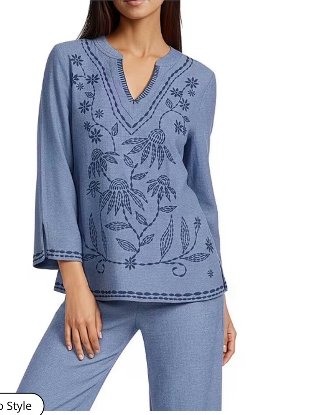 Ali Miles Women’s Blue Floral Embroidered V-Neck Top